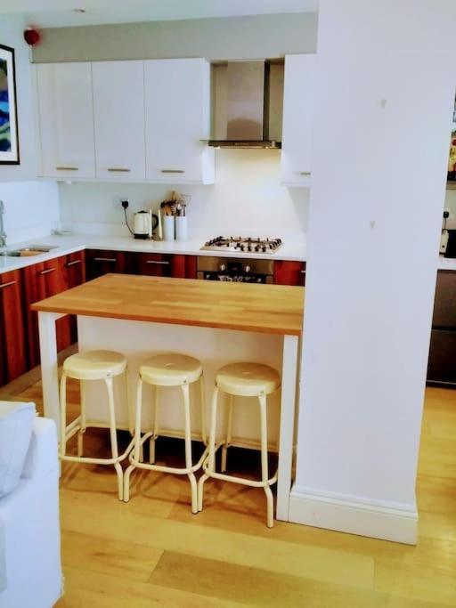 شقة Superior 5* Kensington, London Flat + Free Wi-Fi المظهر الخارجي الصورة