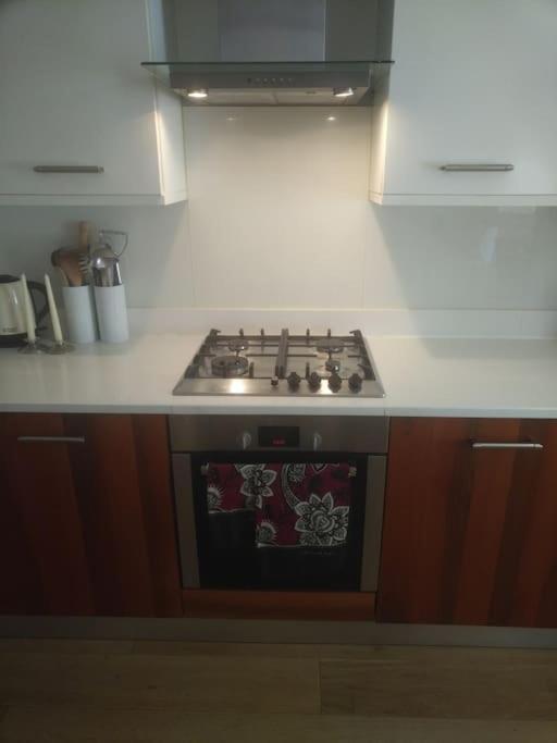 شقة Superior 5* Kensington, London Flat + Free Wi-Fi المظهر الخارجي الصورة
